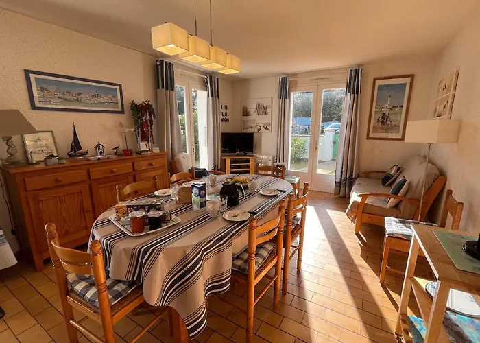 Holiday home Les Floralies *